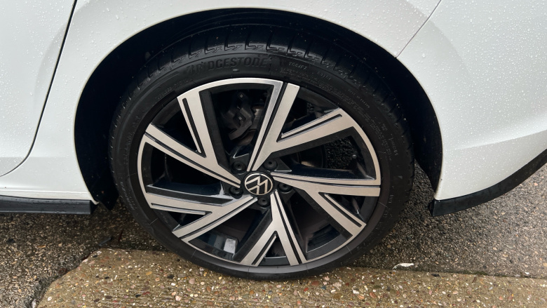 Volkswagen Golf 1.5 TSI R-Line 5dr Petrol Hatchback